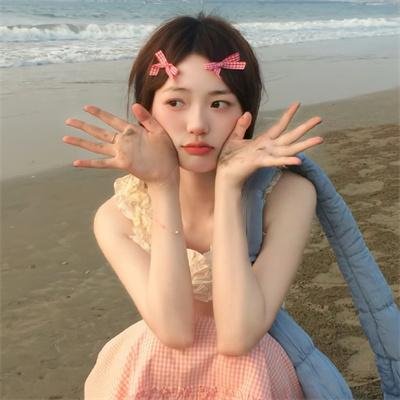 木制摄像机海报